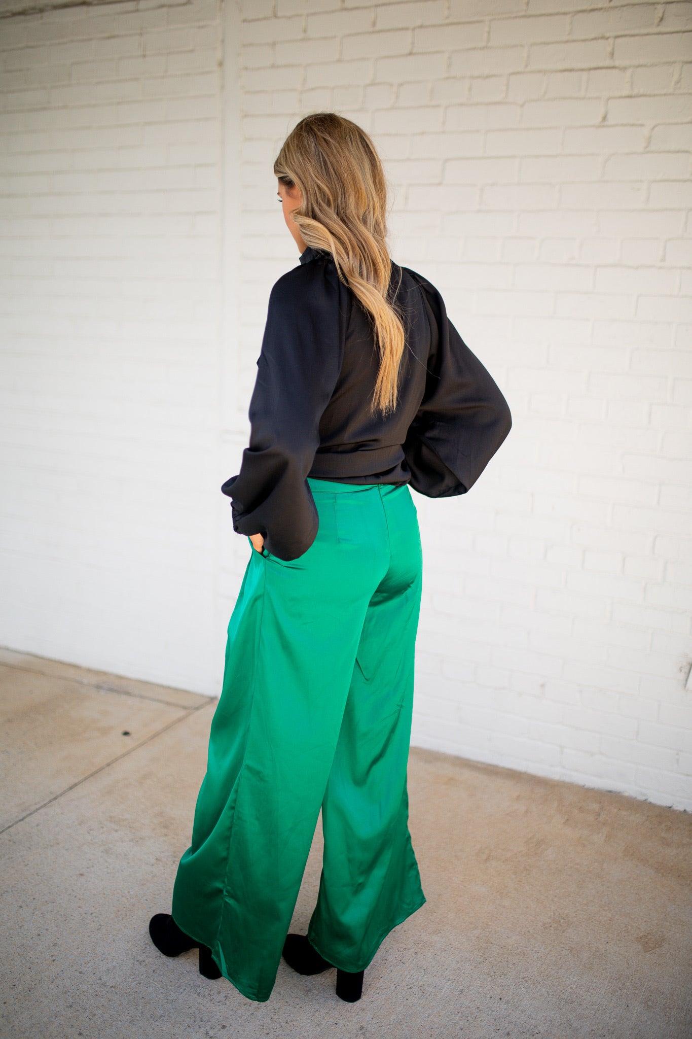 GREEN ENVY - SATIN PANTS